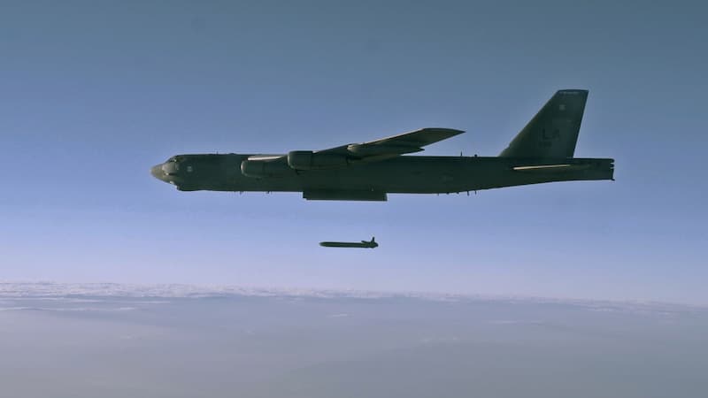 B-52Hストラトフォートレス：AGM-86B