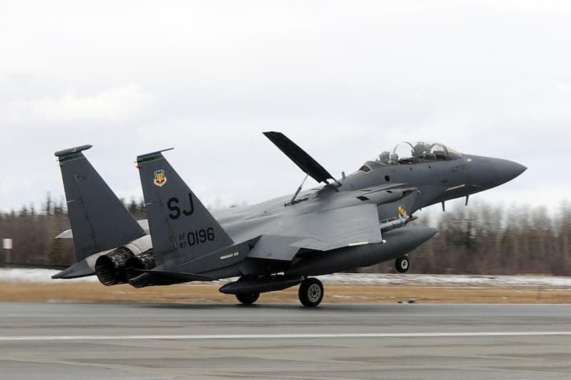 F-15Eストライク・イーグル（Strike Eagle）：着陸