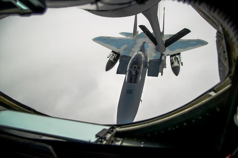 F-15EXイーグルII：空中給油（その2）