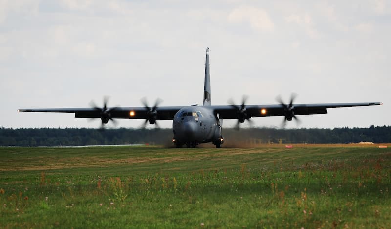 C-130Jスーパー・ハーキュリーズ：着陸（その1）