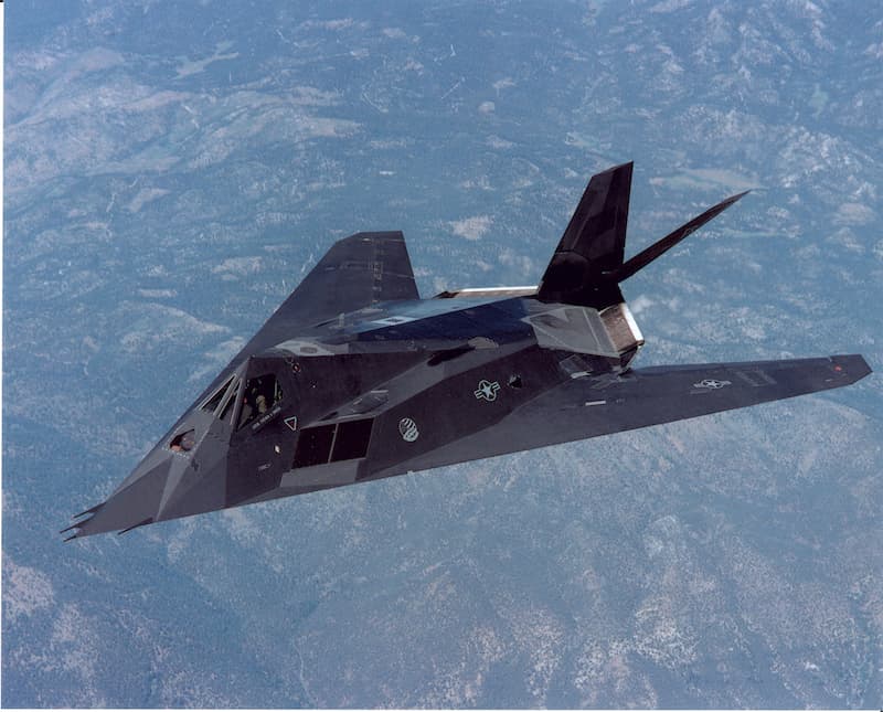 F-117ナイトホーク：今も現役スカンクワークスが作った初代ステルス