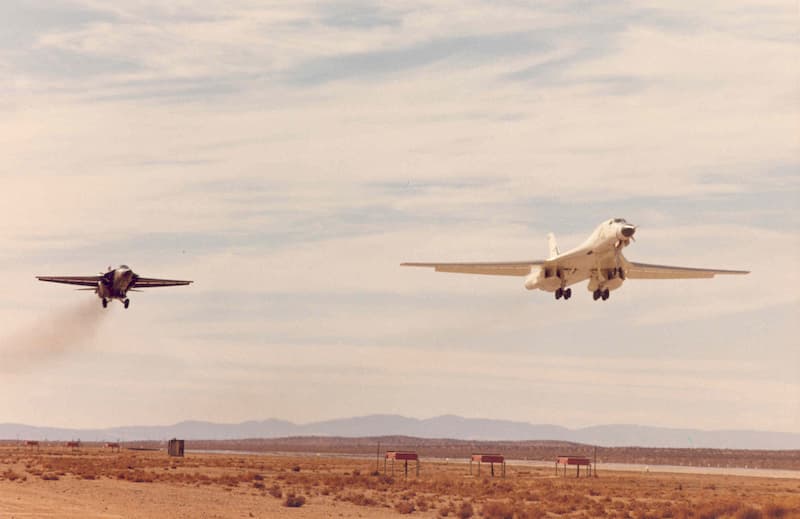 B-1AとF-111