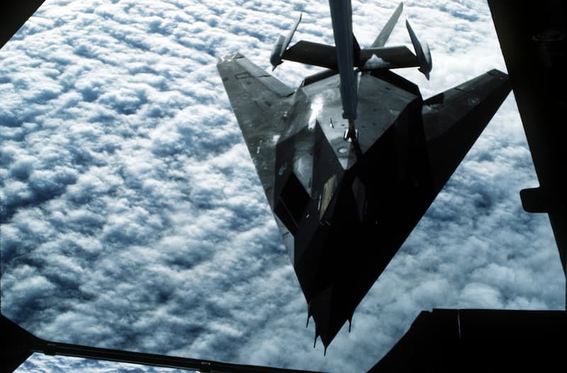 F-117ナイトホーク：空中給油（その1）
