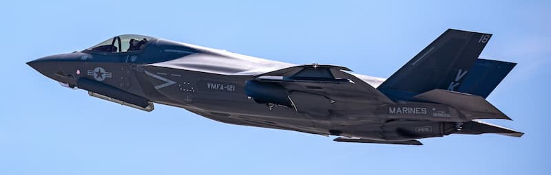F-35BライトニングIIのリフトファンシステム：通常飛行