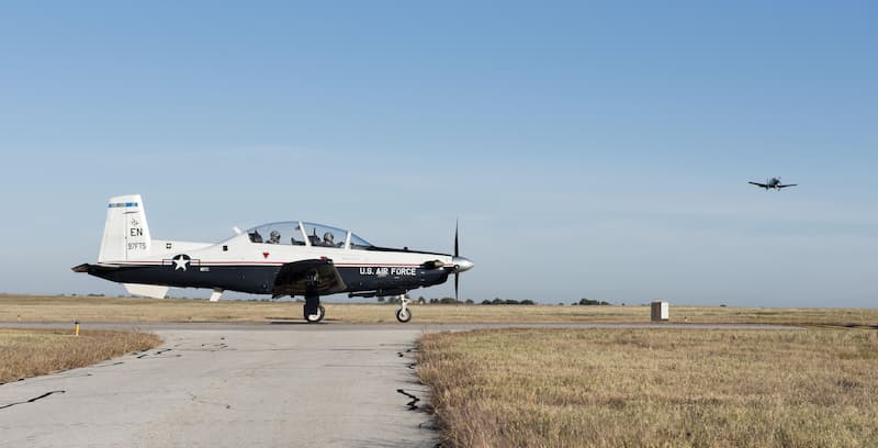 T-6AテキサンII：横方向から