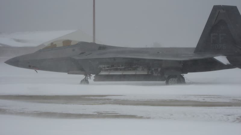 F-22ラプター：暴風雪