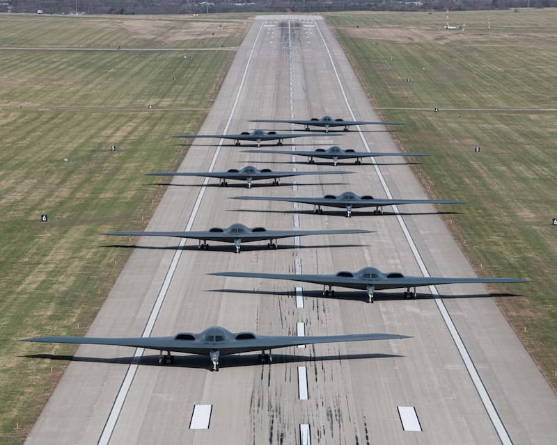 B-2スピリットのエレファント・ウォーク(その1)