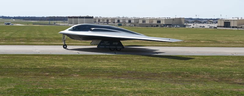 B-2スピリットのエレファント・ウォーク(その4)