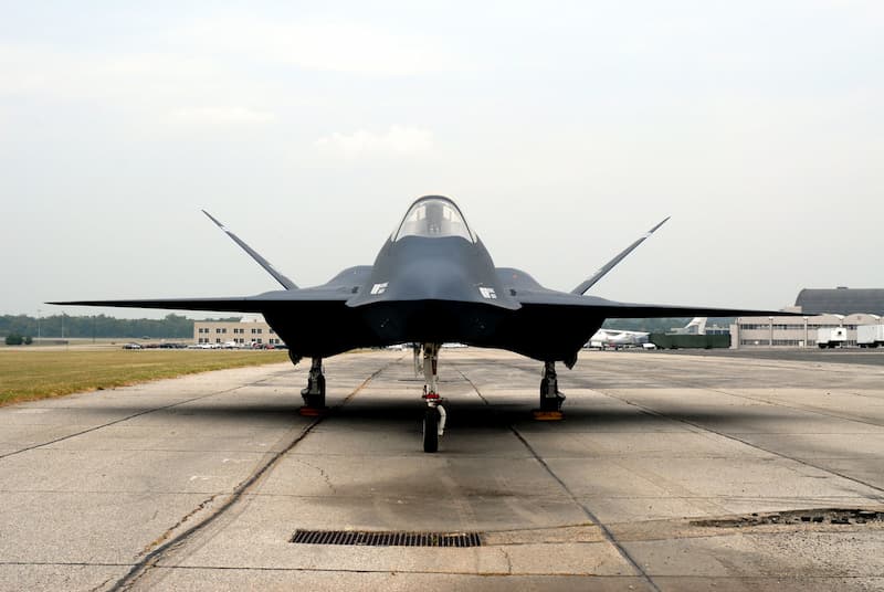 YF-23ブラック・ウィドウII：正面から