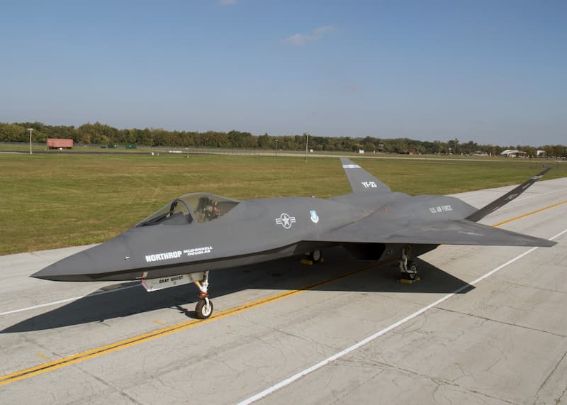 YF-23ブラック・ウィドウII：斜め前方から（その2）