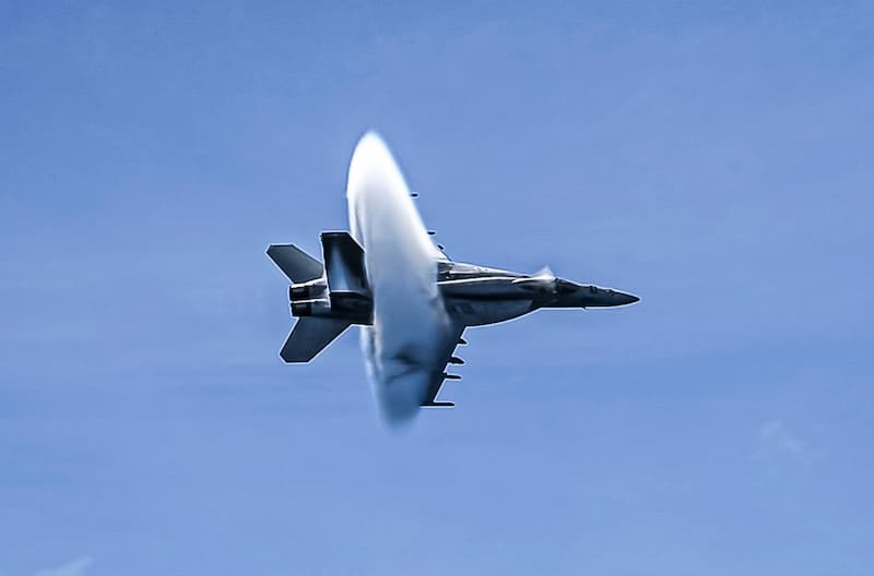 F/A-18スーパーホーネットのベイパーコーン（その2）