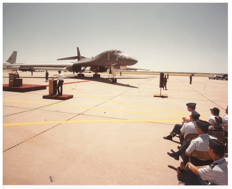 B-1B:1985年