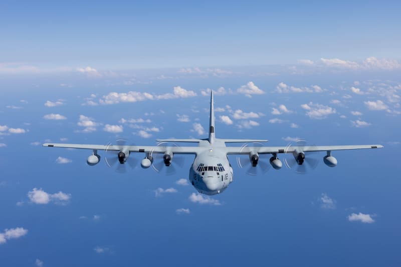 KC-130Jスーパー・ハーキュリーズ（Super Hercules）