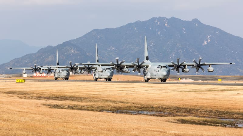 KC-130Jスーパー・ハーキュリーズ：タキシング