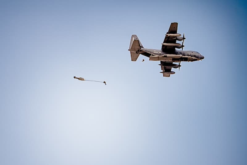 MC-130JコマンドーII：空挺部隊