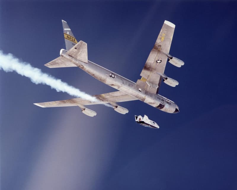 B-52B YN 008による試験