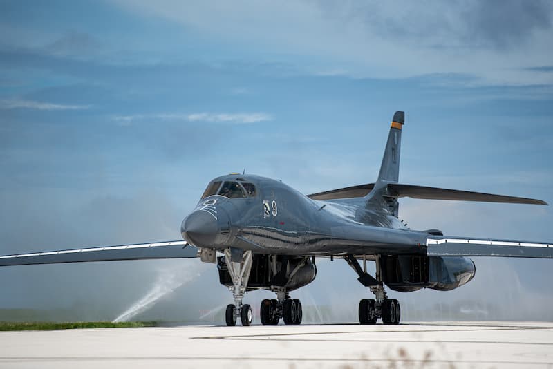 B-1Bランサーの機体洗浄（その1）