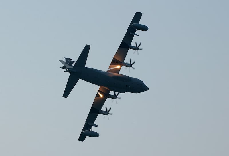 EC-130Jコマンド・ソロ:フレア