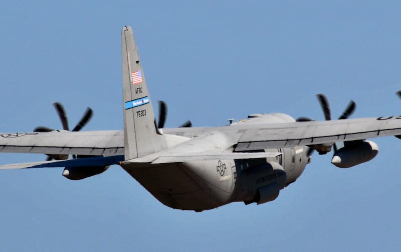 WC-130Jハリケーンハンター：後方から