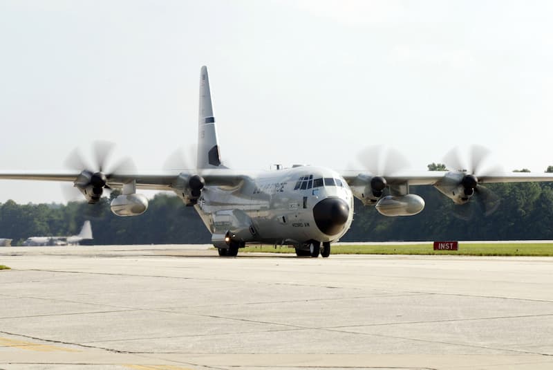 WC-130Jハリケーンハンター：着陸