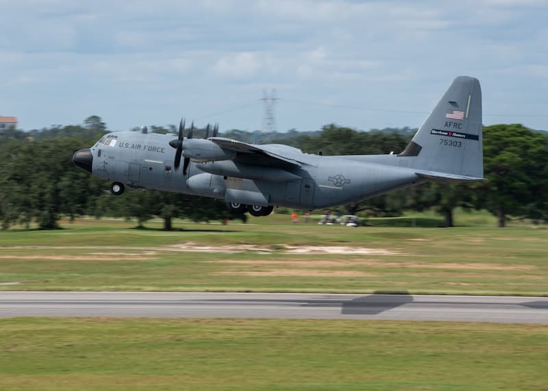 WC-130Jハリケーンハンター：離陸