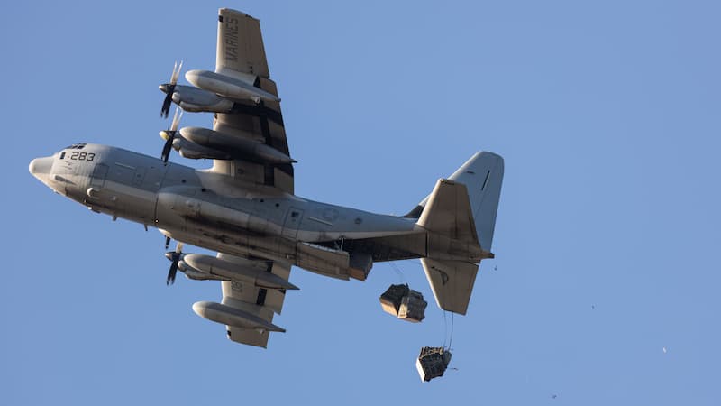 C-130Jスーパー・ハーキュリーズ：パレット投下
