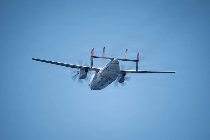 C-2Aグレイハウンド:後方から