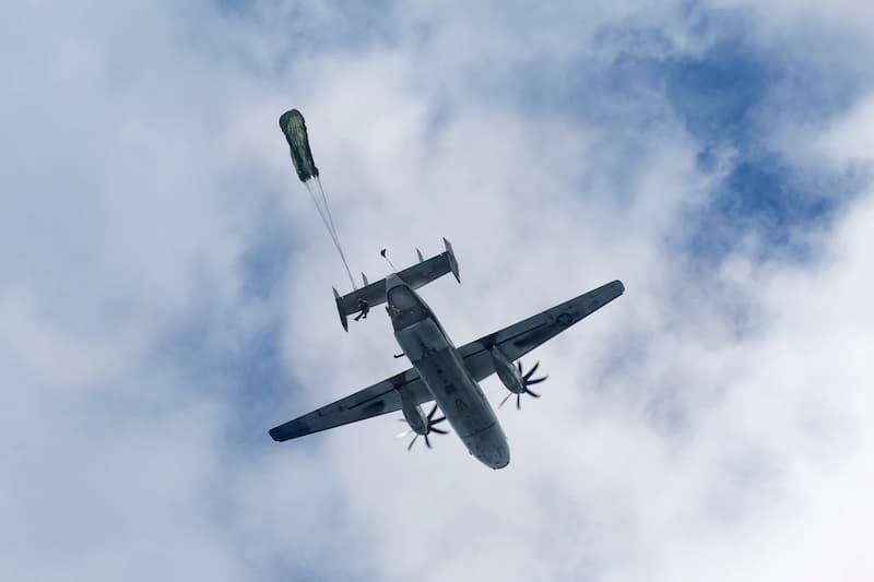 C-2Aグレイハウンド:水上降下