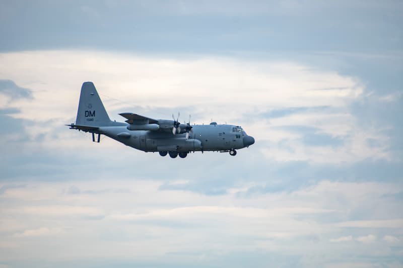 EC-130Hコンパス・コール:着陸