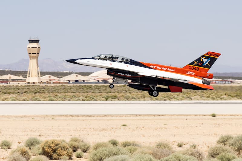 X-62A VISTA:AIエージェントによる戦術的操縦試験(その3)